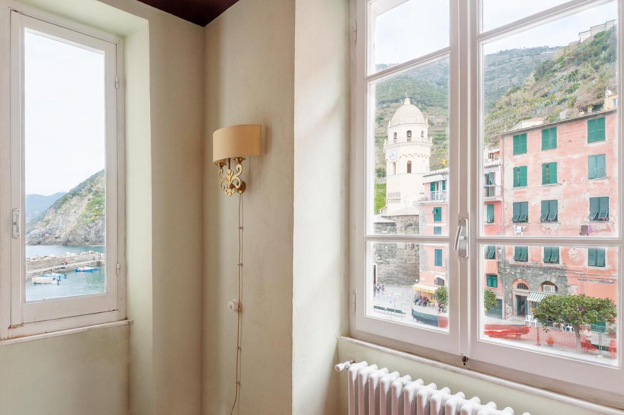 Marina Apartment, Unique, Authentic, Beachfront, 2 Aircondo Bdr , 2Bht, Easy To Train Or From Private Parking Vernazza Extérieur photo
